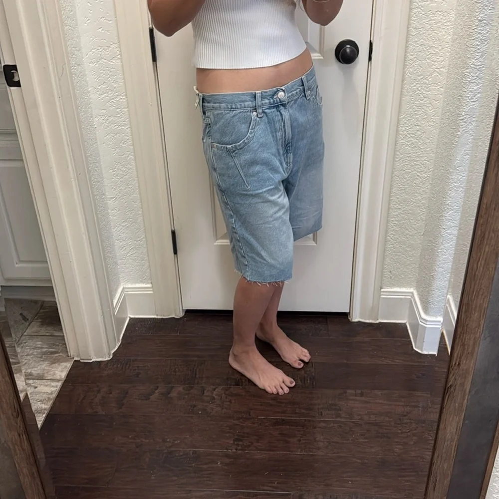 NWT Free People Ghost Town high rise  Long jorts Short size 32